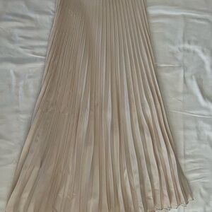 H&M Cream Maxi Pleated Skirt
